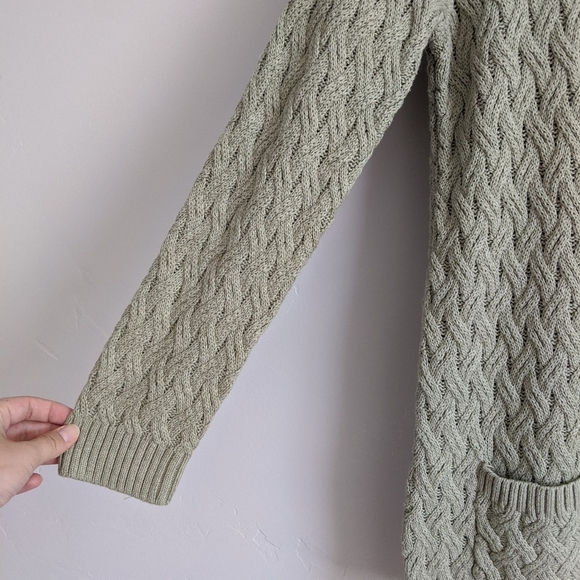 🌿jeanne PIERRE SWEATER🌿 - Picture 4 of 8